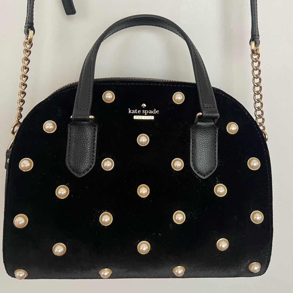 GREAT GIFT & LIKE NEW- Kate Spade Pearl & Black Velvet Purse